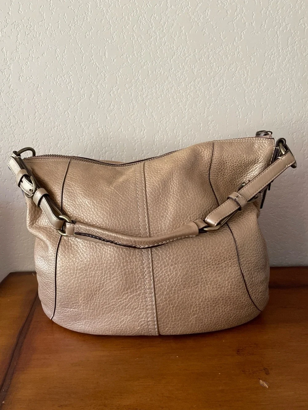 Vtg Coach Hobo Bag Purse Metallic Gold Leather Pebble